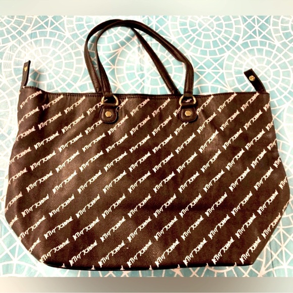 Betsey Johnson black and white tote bag.
Reversible NWOT - Picture 2 of 10